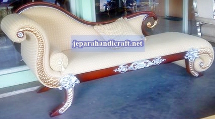 Sofa Classic Regency Chaise Lounge Jepara