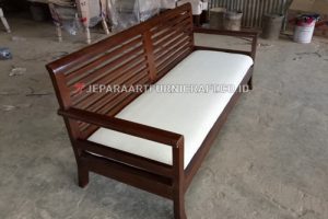 Project Furniture Bangku Ibu Lilis Di Palembang