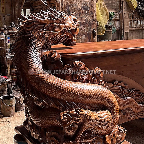 Beli Meja Kantor Relief Naga Bergaransi